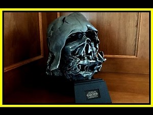 Unboxing Star Wars Melted Darth Vader Helmet