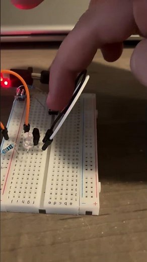 Building an AND Gate out of Transistors #breadboard #transistor #computer #logicgates