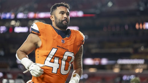 Broncos re-sign Justin Strnad