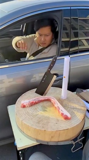 Why Did Everyone Walk Away From This Knife? 😶 #shorts