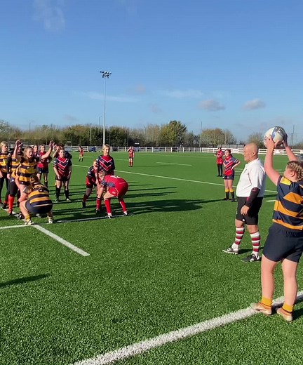 Ok so not the best example, but closest I got from Sunday, if I can get that ball in the channel, 5-10m out I think I am scoring