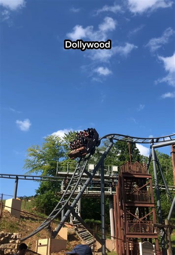 Dollywood: A World-Class Theme Park Experience