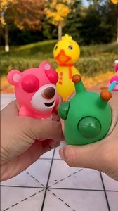 **Pink Bear vs Alien Squeeze Fight! 😆 Crazy Eyes Battle Begins! #FunnyToys