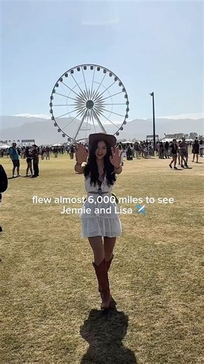 지영 | Finally I got to see Jennie and Lisa ! take me back 🥹🤍 제니랑 리사를 이렇게 앞에서 볼줄이야…🤍 #coachella2025 #memories #coachella #festival #palmsprings... | Instagram