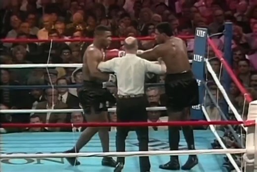 354K views · 3.7K reactions | Mike Tyson vs Trevor Berbick 22 .11. 1986  Don't Miss Fgiht Full Fight Video Check Comment  | Knockout Kings | Facebook