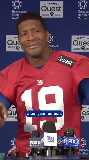 Meet the New Schuyler Sister: QB1 of NY Giants