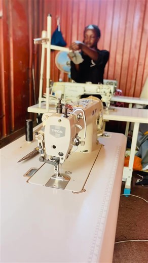 Highlead industrial Sewing Machine for Heavy Duty Work 💁‍♂️📞☎️ 07.58.14.16.85 for more information please, we sell and repair sewing machines at affordable prices with warranty #ugandatiktok🇺🇬 #industrialsewingmachine #highleadindustrialsewingmachine #stiches #kadamasaudia🇸🇦