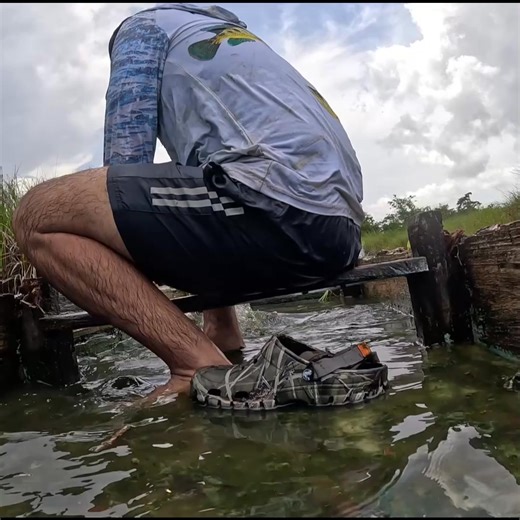 Pesca con arpón en aguas estancadas repletas de tilapias gigantes Increíble abundancia Parte 30 | Pesca y Aventura