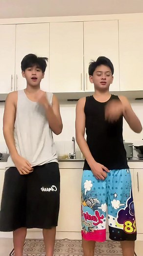 Kent Ocaris: Galing Sumayaw at mga Scandal