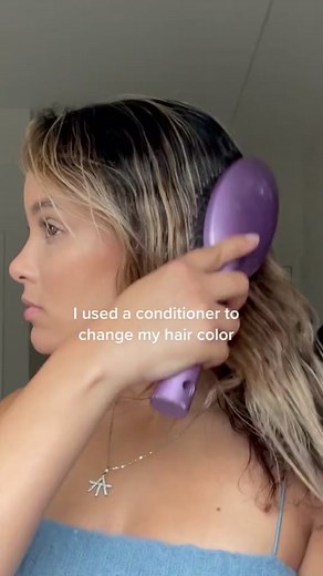 Changing Hair Color with Keracolor Mocha Latte Conditioner | Easy Tutorial