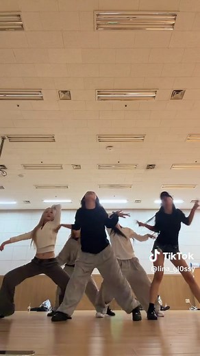 다이노포스 공룡 에어슈트·댄스 영상 추천