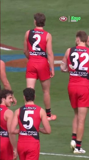 Sullivan Robey receives full praise for his first game as a Bomber 👏
