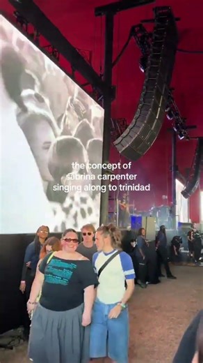 Sabrina Carpenter with friends at Coachella | April 11, 2026
