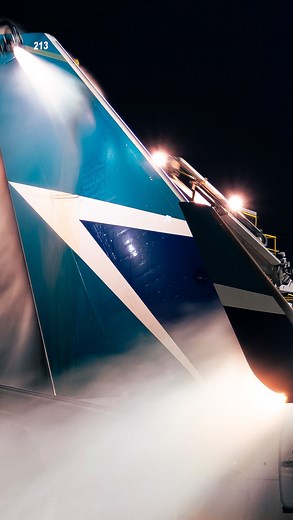 52K views · 198 reactions | On a scale of 1-10 how satisfying is it to watch a plane get de-iced? 流✈️ Cover PC: @eyetrapperyvr | WestJet | Facebook