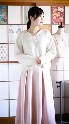 《桜色のタックスカート＆アルパカウールのVネックセーター》 #洋裁 #編み物 ハンドメイド #knitting #sewing #diy #handmade #shorts