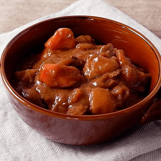 ホッとする味！基本のビーフシチュー 作り方・レシピ | クラシル