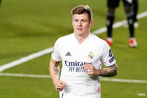 Kroos-Modric-Casemiro v Xavi-Iniesta-Busquets – who are greater?