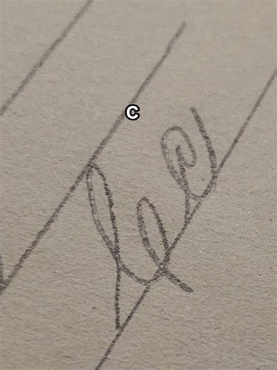 Cursive Handwriting Tutorial: Mastering 'C' Letters