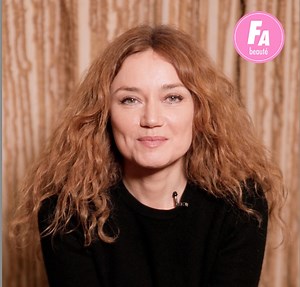 99K views · 674 reactions | "La seule chose à faire, c'est de dormir beaucoup, d'être comme un sportif." Comment contrôle-t-elle sa forme au quotidien ? Quels sont ses secrets bien-être ? Comment rester concentré ? Marine Delterme nous livre ses secrets de tous les jours pour rester en forme ! | Femme Actuelle | Facebook