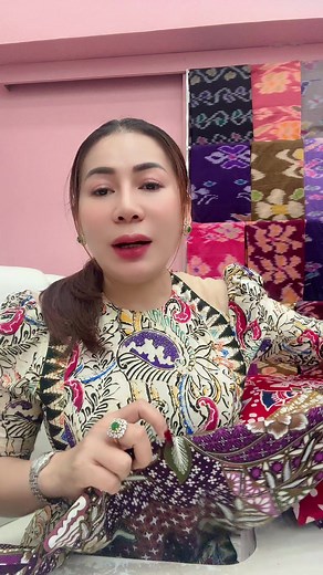 Designer နှင်းလွန်းအိမ် ရွှေရုပ်လွှာ fashion အမှတ် ၂၁ အောင်သပြေလမ်းနှင့် မအူပင်လမ်း(တို)ထောင့် မြေညီထောင့်ခန်း စမ်းချောင်းမြို့နယ်ရန်ကုန်မြို့( ကျွန်းတောလမ်းမကြီးနှင့်အပြိုင်အတွင်းလမ်း ) Facebook page. Shwe Yoke Lwar Silk & Fashion Design page messenger နှင့် viber နံပါတ် 095000198မှာ(viber)ယူနိုင်ပါတယ်ရှင့် ကျန်တဲ့နံပါတ်နဲ့ တွေက အလိမ်တွေပါနော် Tiktok active မဖစ်ခဲ့ရင် သိချင်တာလေးတွေကို Viber (095000198)က ဆက်သွယ်မှာယူနိုင်ပါတယ်ရှင့် ဒီဘက်ကျတော့ မယ်ခေးက TikTok messenger သိပ်မသုံးဖြစ်တော့ စာပြန်တာ