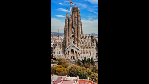 Udforsk Sagrada Familia ovenfra: Gotik møder nouveau