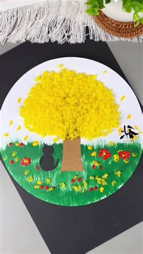 paper crafts creator on Instagram: "Spring Tree Craft #springtree #naturecraft #diyproject #handmadeart #creativecraft #kidsart #papercraft #seasonalart #funproject #easycraft"
