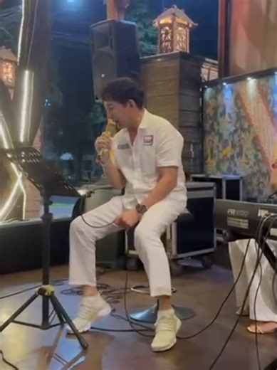 #crazy #julioiglesias #citynight #singer #cafe