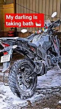 My darling is taking bath 🛀 #shots #bikewash