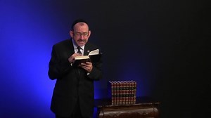 Mateo capítulo 2 - parte 1 - Dr. Baruch Korman Enseñanza expositiva de la Biblia capítulo por capítulo, versículo por versículo, palabra por palabra, traducida en vivo del idioma original al inglés por el Dr. Baruch Korman, y doblada en español para el público hispanoparlante. Amarás a Israel es transmitido en castellano por ENLACE TV para Latinoamérica y por TBN España para la península ibérica. Sobre el Dr. Baruch Korman: R. Baruch es profesor titular en el Instituto Zera Avraham con sede en I