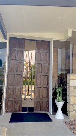 Today’s Mid-Mod Walk is a tour of my own 1963 Palm Springs home in Indian Canyons! It’s a long one, so hang in there! Some of you will recognize this from my previous photos and videos, but this video tour covers the whole house. The house was designed by Raymond Levanes, a former set designer for Warner Bros in the 40s and 50s. It was one of the original model homes for the Indian Canyons development. It has been expanded to almost 4,000 square feet and remodeled over the decades. We fell in lo