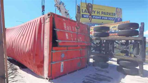 Truck Rollover Spills 6,000 Gallons of Oil!