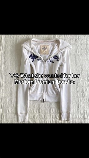 Exploring a Medium Premium Thrift Bundle by VanilleThrifts