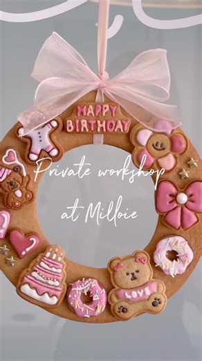 𝖬𝗂𝗅𝗅𝗈𝗂𝖾 𝖼𝖺𝗄𝖾𝗋𝗒 on Instagram: "Private Workshops at Milloie 🧸🎀 — Gingerbread wreath making for a girlie birthday party Exclusive, hands-on cake & cookie decorating experiences, available to book as private sessions. Perfect for kids’ birthday parties, hen’s celebrations, and corporate team-building events — each workshop is thoughtfully tailored to suit your group and occasion. Held in our Milloie studio with guided instruction, all tools and materials supplied, and plenty of time