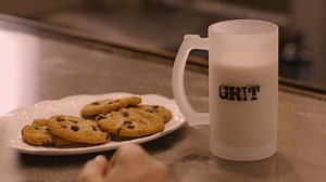 2.3K views · 90 reactions | Here's to enjoying the holidays filled with your favorite westerns! ❄️ 홁홧홤홢,화홤홪홧 홂홧홞황 홁홖홢홞홡홮 | Grit | Facebook