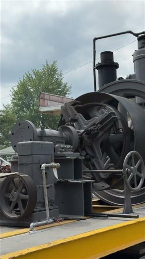 Fairbanks - Morse Diesel engine at Tri-State Gas Engine & Tractor Show #shorts