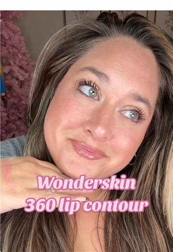 Replying to @CiCi- The Fashion Mama I am part of the itty bitty lippy community and this Wonderskin 360 lip contour in Saddle has been giving me the soft pout I always wanted without over lining myself into clown territory. It sculpts, defines, and adds that fuller lip look with zero plumper and zero harsh lines @Wonderskin Beauty #wonderskin #lipcontour #360lipcontour #liplinerhack #howtomakesmalllipslookbigger