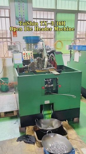 TX-3/16H open die header machine for non-standard 2 in 1 furniture screw. #reels #reelsvideo #reelvideo #opendieheadermachine #2in1screwmakingmachine #furniturescrewsecondaryheader #automaticopendieheader #1die2strokeheadermachine #opendiereheaderprice #moldclampingforigngmachine #taishinopendieheader | 曾丽丽