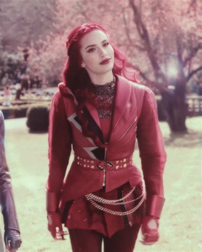 Princess Red Descendants edit — Princess Red clip (Kylie Cantrall)
