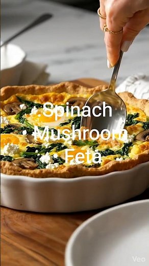 Spinach Mushroom Feta Crustless Quiche | Easy Healthy Breakfast Recipe #shorts #easyrecipes