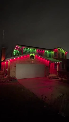 Rgb Lightng is changing fast. This season Minleon is launching their new line of permanent led lights. Its going to be a total game changer. So easy to install fir a professional. #christmaslights #xmaslights #rgblights #permanentlighting | Quicklty