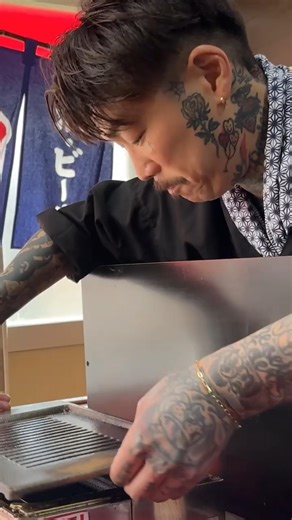 Fully Tattooed Yakiniku Boss in Osaka You Have to Meet