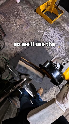 👀 Ever wondered what it’s like behind the mask? Strap in for a welder’s POV with Carl as he lays down some slick beads on plate! 🎥⚡ 🛠️ Watch those sparks fly as Carl shows how it’s done, making it look easy—but we all know it takes skill and steady hands! Want to level up your bead game? Carl’s your guy. 🔥 Whether you’re a newbie or a seasoned pro, there’s always something to learn. Grab your helmet, and let’s get those beads looking sharp together! 👨‍🏭🗨️ Got questions or want to share yo
