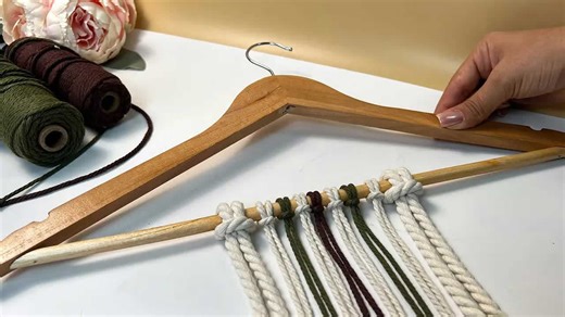 How Beautiful! Idea from an old coat Rack and macramé Rope! Easy and Simple!