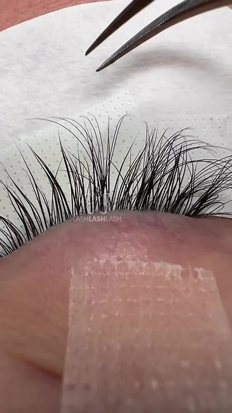 Improving Retention with Premade Lash Fans