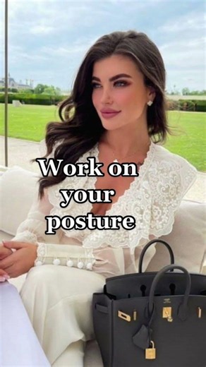 #howtobeelegant #howtobeclassy #etiquette #etiquettetips... #Shorts #thecolorcodestudio
