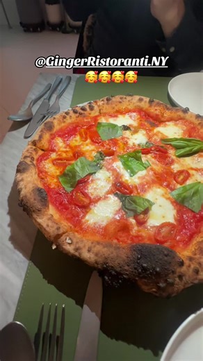 Welcome to NY @GingerRistoranti.NY 🍕🍕 Is a Roman based Italian restaurant, opened in October 2025 in Midtown Manhattan - it follows the traditions of the blue zone diet. The space is light and airy offering healthy bites, but the clear winner is their Pizza Napoletana, which is out of this world. ✨✨✨ ##bluezone##rome##pizzanapoletana##manhattan##nycfood