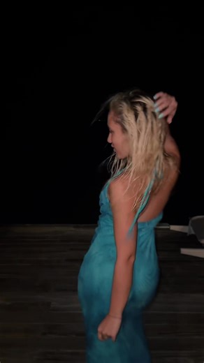 ma che ne sai degli occhi chiari?