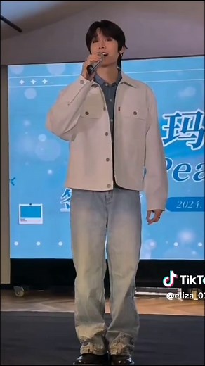 ELIZ (@eliza_0734)’s videos with Taylor Swift megamix lyrics and song titles P2 - Silvy | Dutch Swiftie 🧡✨️