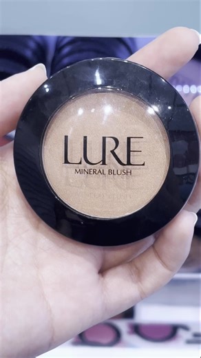 ✨ Glow perfecto y maquillaje sellado todo el día ✨ En Bellísima, tu look merece durar. 💜 En compras de $599 MXN, lleva tu LURE Set Me Up por solo $49 MXN (antes $119 MXN). 💜 En compras de $899 MXN, ¡llévatelo GRATIS! ¡Visítanos en tiendas físicas Bellísima y sella tu estilo con un acabado impecable! *Válido en tiendas físicas Bellísima del 11 de agosto al 30 de septiembre de 2025 en los códigos SMU01 y SMU03 de la marca Lure Cosmetics. No aplica con otras promociones ni descuentos. Consulte Té