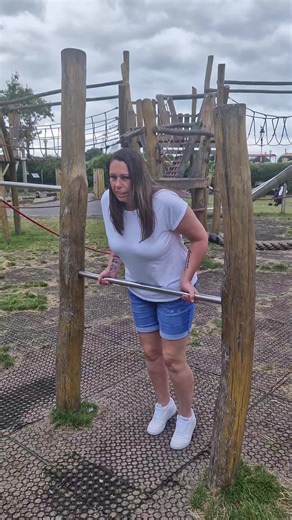 Mum vs Dad 😅 #fun #challenge #mumvsdad #thepagefamily #pagefam #fyp